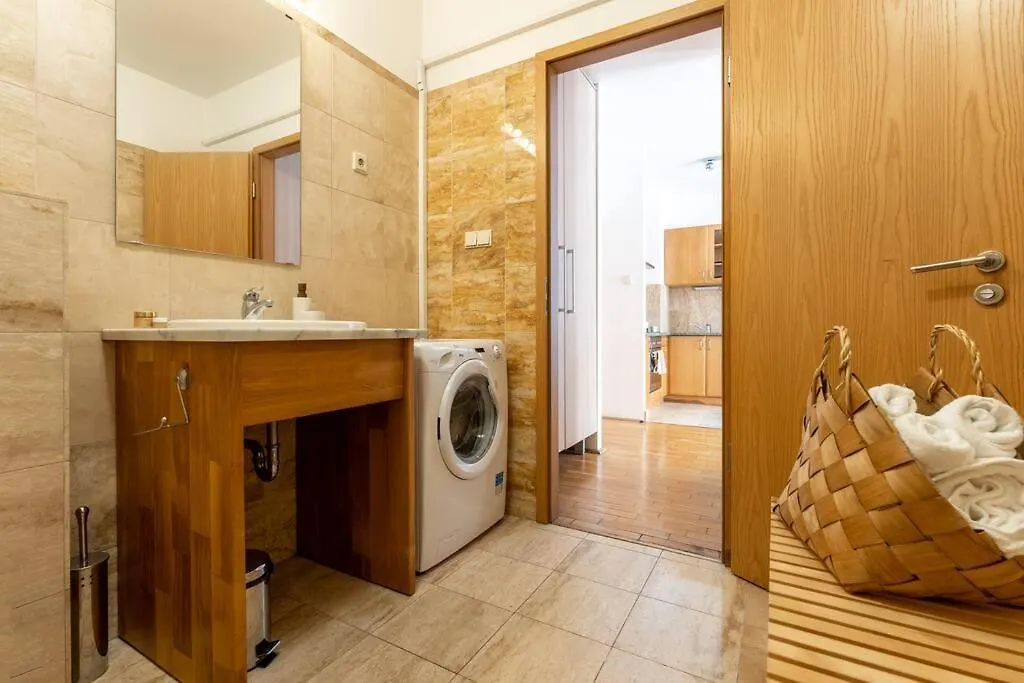 Kazinczy Central Modern Cosy Budapest Ungheria